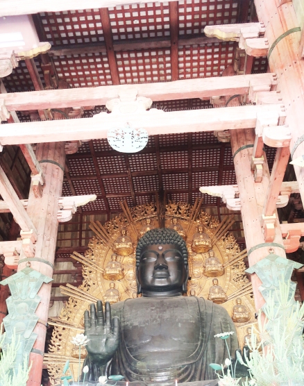 Estátua do Grande Buda com 14 metros.